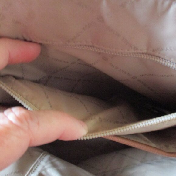 02 Michael Kors MK Signature Center Stripe Tan/Umber Cindy Backpack #38S0CIJB7V - Picture 5 of 7